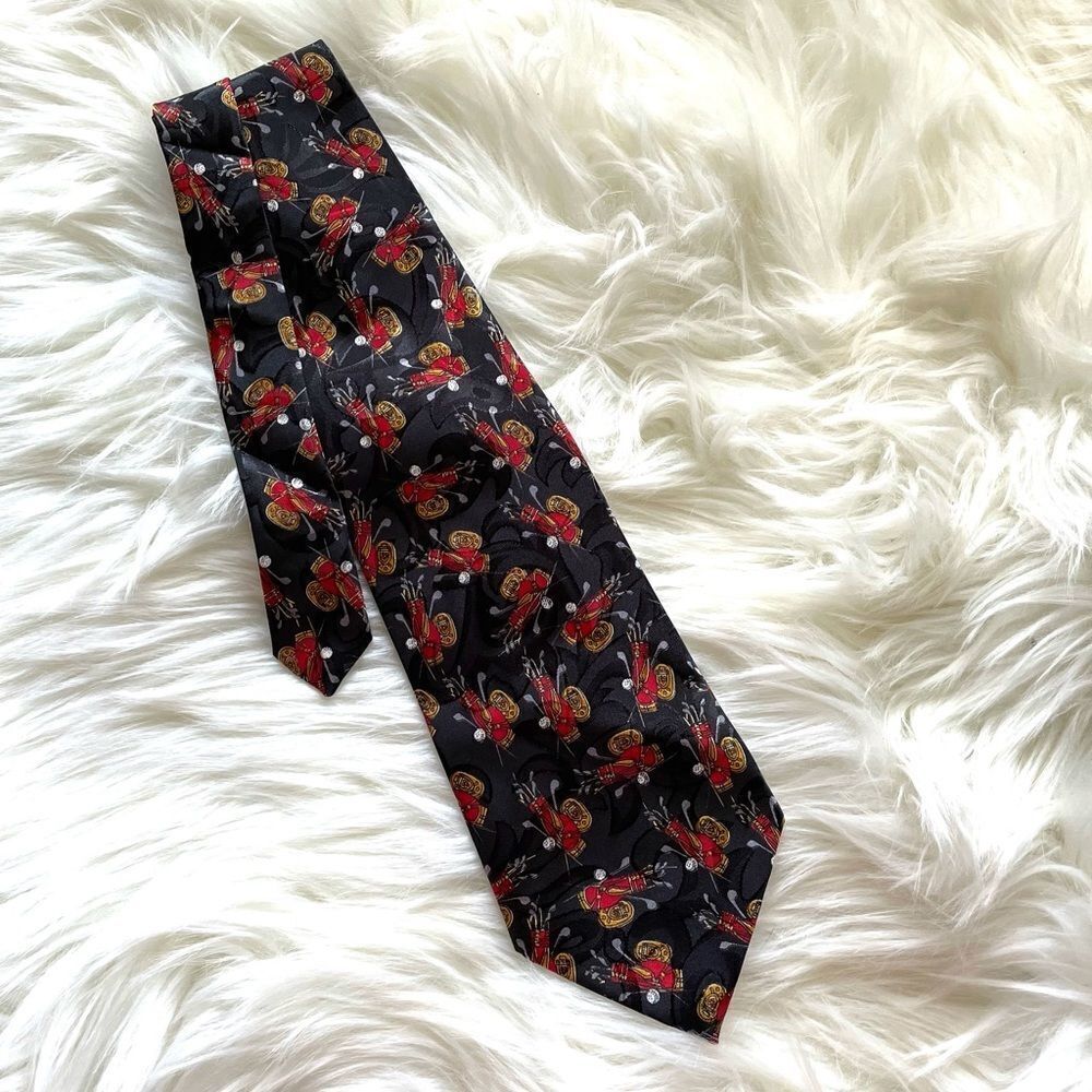 Studio 890 hand made silk tie golf print